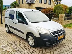 Grijs Gebruikt 2016 Peugeot Partner MPV | € 11.250 (Goede deal)