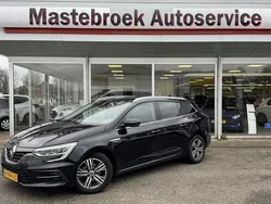 Zwart Gebruikt 2022 Renault Mégane GrandTour Intens Stationwagen | € 17.950 (Goede deal)