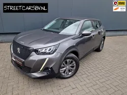 Grijs, metallic lak Gebruikt 2021 Peugeot 2008 Allure SUV | € 18.950 (Goede deal)