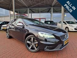 Zwart Gebruikt 2019 Volvo V40 Stationwagen | € 21.995 (Iets duurder)