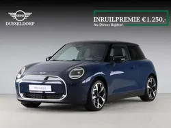 Blauw Nieuw 2025 Mini Cooper Favoured Hatchback | € 39.490 (Eerlijke prijs)