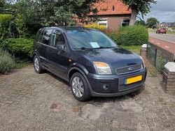 Gebruikt 2009 Ford Fusion Hatchback | € 3.500 (Eerlijke prijs)