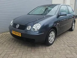 Blauw Gebruikt 2004 VW Polo Highline Hatchback | € 1.250 (Eerlijke prijs)