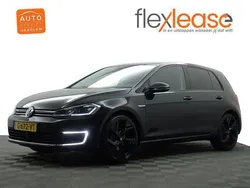Zwart, metallic lak Gebruikt 2019 VW e-Golf Highline Hatchback | € 14.900 (Eerlijke prijs)