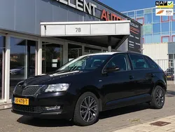 Zwart Gebruikt 2017 Skoda Rapid Drive Hatchback | € 7.950 (Eerlijke prijs)