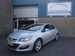 Grijs Gebruikt 2012 Opel Astra Cosmo Hatchback | € 5.250 (Eerlijke prijs)