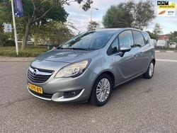 Grijs Gebruikt 2014 Opel Meriva Design Edition MPV | € 5.795 (Goede deal)