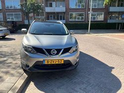 Grijs Gebruikt 2015 Nissan Qashqai Tekna SUV | € 14.500 (Eerlijke prijs)