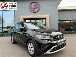 Zwart Gebruikt 2024 VW T-Cross Life SUV | € 29.945 (Eerlijke prijs)