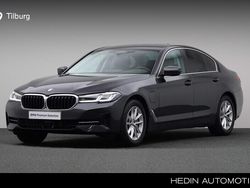 Grijs Gebruikt 2021 BMW 530e Comfort Edition Sedan | € 35.880 (Eerlijke prijs)