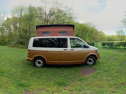 Brons Gebruikt 2014 VW T5 Van | € 35.000