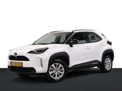 Wit Gebruikt 2024 Toyota Yaris Cross Active SUV | € 28.950 (Eerlijke prijs)