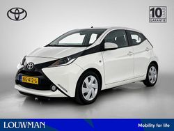 Wit Gebruikt 2017 Toyota Aygo X-play Hatchback | € 9.950 (Eerlijke prijs)