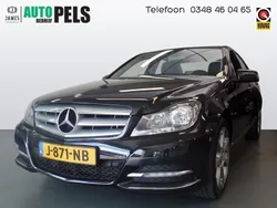 Zwart Gebruikt 2011 Mercedes C180 Avantgarde Sedan | € 10.900 (Eerlijke prijs)