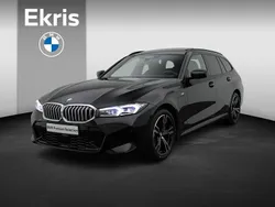 Zwart, metallic lak Gebruikt 2025 BMW 330e M Sport Stationwagen | € 72.995