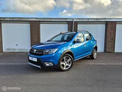 Blauw Gebruikt 2017 Dacia Sandero Stepway Hatchback | € 6.495 (Eerlijke prijs)