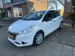 Wit Gebruikt 2013 Peugeot 208 Access Hatchback | € 5.499 (Eerlijke prijs)