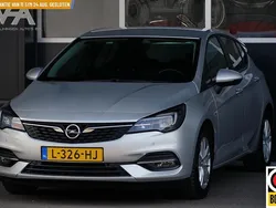 Grijs Gebruikt 2021 Opel Astra Edition Hatchback | € 14.950 (Eerlijke prijs)
