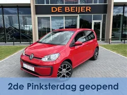 Rood Gebruikt 2021 VW up! Hatchback | € 11.250 (Eerlijke prijs)