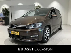 Bruin Gebruikt 2016 VW Touran Highline MPV | € 15.900 (Eerlijke prijs)