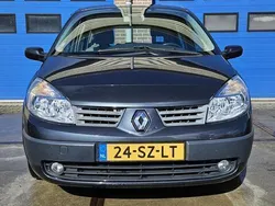 Grijs Gebruikt 2006 Renault Scénic II Expression MPV | € 999 (Eerlijke prijs)