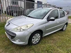 Grijs Gebruikt 2011 Peugeot 206+ Hatchback | € 1.790 (Eerlijke prijs)