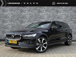 Zwart Gebruikt 2021 Volvo V60 CC Pro Stationwagen | € 44.694 (Iets duurder)