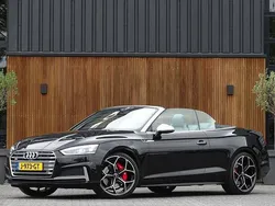 Zwart, metallic lak Gebruikt 2017 Audi A5 Cabriolet Premium Cabriolet | € 42.995 (Eerlijke prijs)
