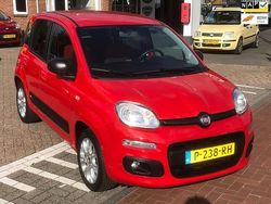 Rood Gebruikt 2017 Fiat Panda Lounge Hatchback | € 7.999 (Eerlijke prijs)