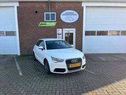 Wit Gebruikt 2011 Audi A1 Attraction Hatchback | € 8.950 (Duur)