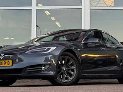 Grijs (metallic) Gebruikt 2018 Tesla Model S Hatchback | € 24.244 (Super prijs)