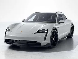 Grijs Gebruikt 2022 Porsche Taycan Cross Turismo Sedan | € 76.900 (Iets duurder)