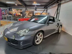 Grijs, metallic lak Gebruikt 2002 Porsche 996 Coupé | € 52.250