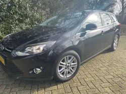 Zwart Gebruikt 2013 Ford Focus Titanium Stationwagen | € 4.999 (Eerlijke prijs)