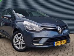 Grijs Gebruikt 2019 Renault Clio IV Zen Hatchback | € 8.440 (Eerlijke prijs)
