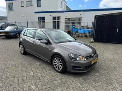 Grijs Gebruikt 2014 VW Golf VII Trendline Hatchback | € 7.450 (Eerlijke prijs)