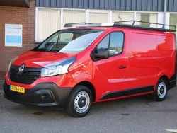 Rood Gebruikt 2019 Renault Trafic Komfort Van | € 11.450 (Super prijs)