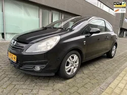 Zwart Gebruikt 2011 Opel Corsa Cosmo Hatchback | € 2.149 (Iets duurder)
