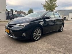Zwart Gebruikt 2013 Toyota Auris Executive Hatchback | € 10.950 (Eerlijke prijs)