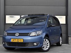 Blauw Gebruikt 2012 VW Touran Highline MPV | € 14.495