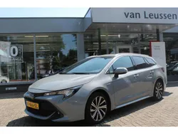 Grijs Gebruikt 2021 Toyota Corolla Stationwagen | € 22.890 (Eerlijke prijs)