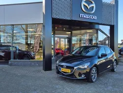 Jet black Gebruikt 2016 Mazda 2 Hatchback | € 12.950 (Duur)