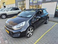 Zwart Gebruikt 2012 Kia Rio Hatchback | € 3.500 (Goede deal)