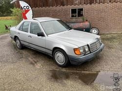 Gebruikt 1987 Mercedes E300 | € 3.740