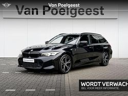 Black sapphire metallic (zwart metallic) Gebruikt 2025 BMW 318 Comfort Edition Stationwagen | € 48.900 (Duur)
