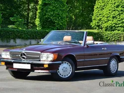 Rood Gebruikt 1987 Mercedes 560 | € 29.900
