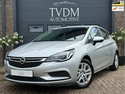 Grijs Gebruikt 2019 Opel Astra Business Hatchback | € 11.950 (Goede deal)