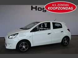 Wit (metallic) Gebruikt 2014 Mitsubishi Space Star Inform Hatchback | € 5.940 (Eerlijke prijs)