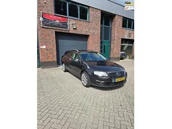 Bruin Gebruikt 2010 VW Passat Highline Stationwagen | € 3.499 (Eerlijke prijs)
