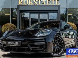 Zwart, metallic lak Gebruikt 2024 Porsche Panamera S E-Hybrid Platinum Edition Sedan | € 117.900 (Iets duurder)